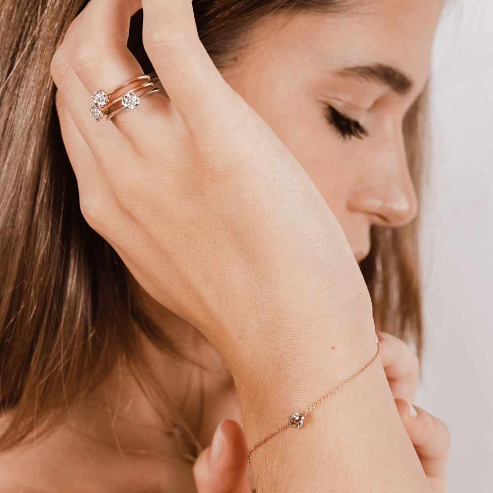 
                  
                    SIGNATURE - FENA daily Jewellery
                  
                
